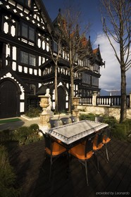 The Old England Manor