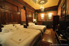 The Old England Manor