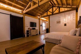 Mi Casa B and B