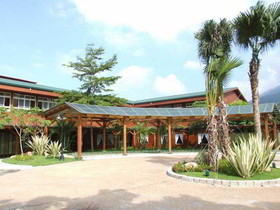 Moon Garden Holiday House