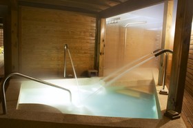 Tangyue Hot Springs Resort
