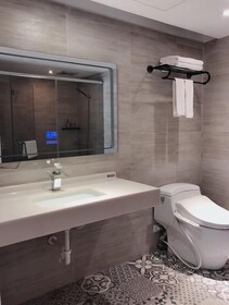 Champs Elysees Hotel