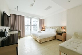 Champs Elysees Hotel