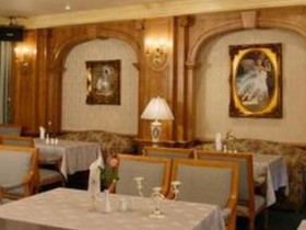 Hamilton Hotel