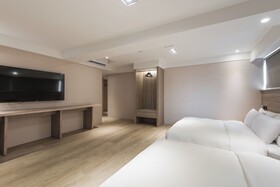 Spring's Rhapsody Hotel