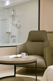 Spring's Rhapsody Hotel