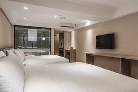 Spring's Rhapsody Hotel