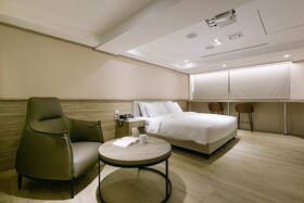 Spring's Rhapsody Hotel