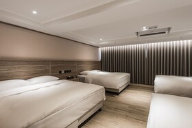 Spring's Rhapsody Hotel