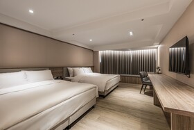 Spring's Rhapsody Hotel