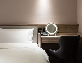 Spring's Rhapsody Hotel