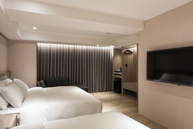 Spring's Rhapsody Hotel