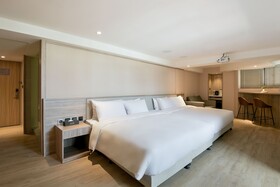 Spring's Rhapsody Hotel