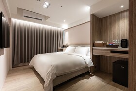 Spring's Rhapsody Hotel