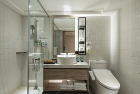 Spring's Rhapsody Hotel