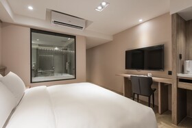 Spring's Rhapsody Hotel