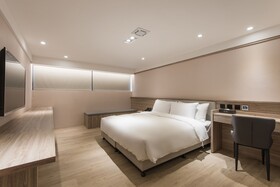 Spring's Rhapsody Hotel