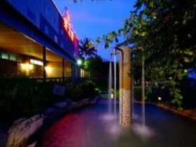 East Sun Spa Garden Hotel