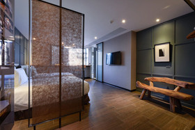3 Door Hotel