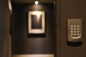 3 Door Hotel