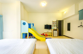 Chikan Fun Guesthouse