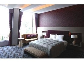 Her Home Spa Motel