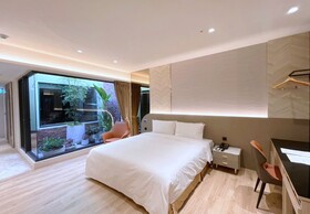 JingIn Hotel