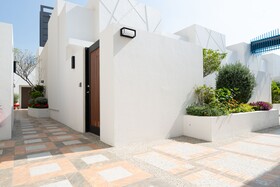 JingIn Hotel