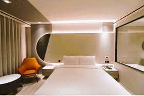 JingIn Hotel
