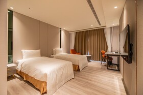 JingIn Hotel