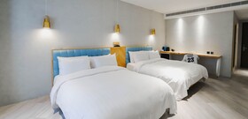 Unique Hotel-Dash 23 Hotel-Giant Hotel