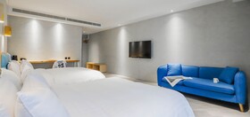 Unique Hotel-Dash 23 Hotel-Giant Hotel