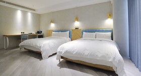 Unique Hotel-Dash 23 Hotel-Giant Hotel