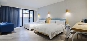 Unique Hotel-Dash 23 Hotel-Giant Hotel