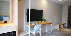 Unique Hotel-Dash 23 Hotel-Giant Hotel