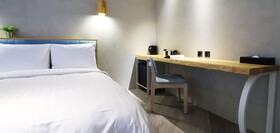 Unique Hotel-Dash 23 Hotel-Giant Hotel