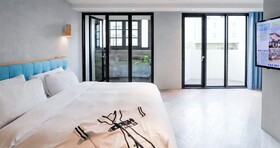 Unique Hotel-Dash 23 Hotel-Giant Hotel