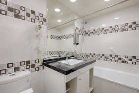Good Life Hotel