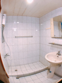 Taipei Apt.4 MRT Ximen Station Suite