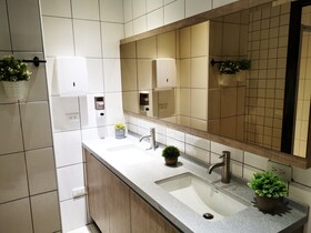 Bluewater Hotel Taoyuan Airport MRT A18 HSR