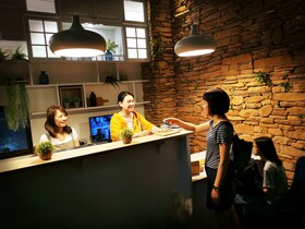 Bluewater Hotel Taoyuan Airport MRT A18 HSR
