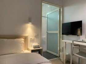 Bluewater Hotel Taoyuan Airport MRT A18 HSR