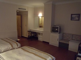 Chung Shan Business Hotel