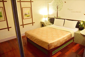 Empire Hotel