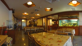 Hua Yue Hotel