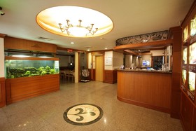 Hua Yue Hotel