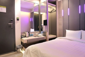 Kiwi Share Hotel Zhongli Station Branch