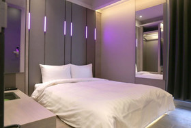 Kiwi Share Hotel Zhongli Station Branch
