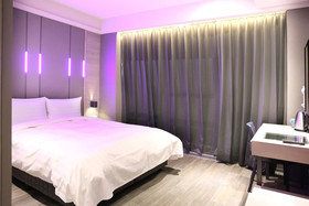 Kiwi Share Hotel Zhongli Station Branch