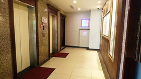 Metropolis Hotel